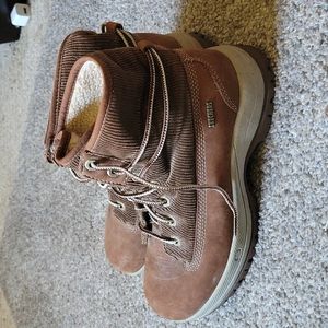 Sketchers Brown Boots Size 8 Fleece Lined NWOT